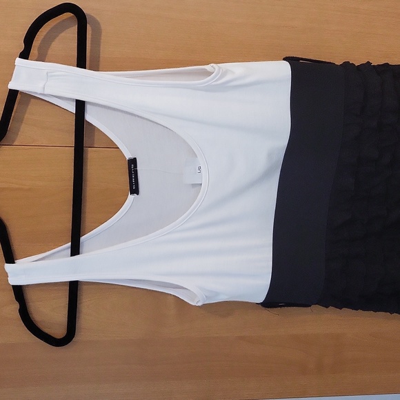 Sirens summer dress - Picture 7 of 13